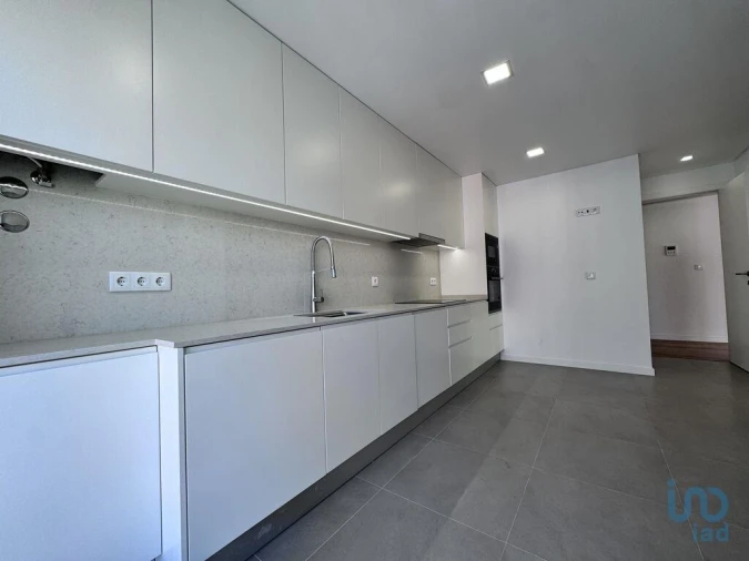 Apartamento T3 para Venda em Arroios Foto 3