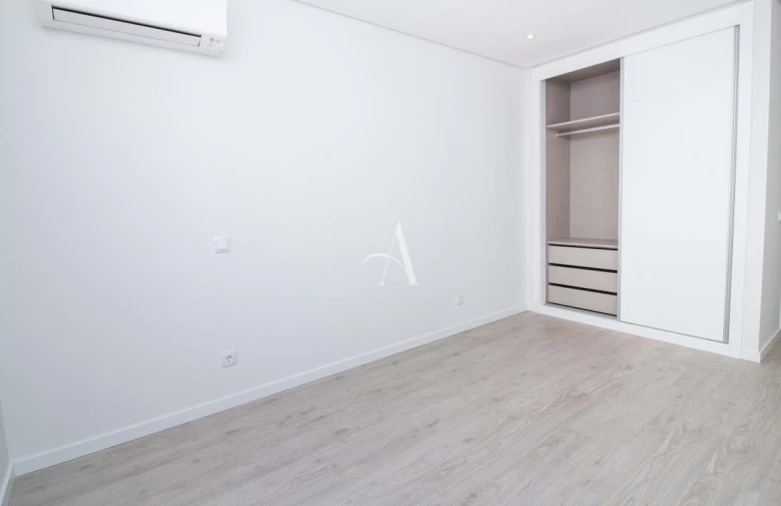 Apartamento T2 para Venda em Conceição e Cabanas de Tavira Foto 14