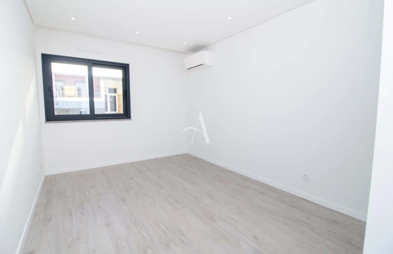 Apartamento T2 para Venda em Conceição e Cabanas de Tavira Foto 18