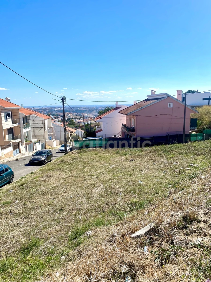 Terreno para Venda em Odivelas Foto 6