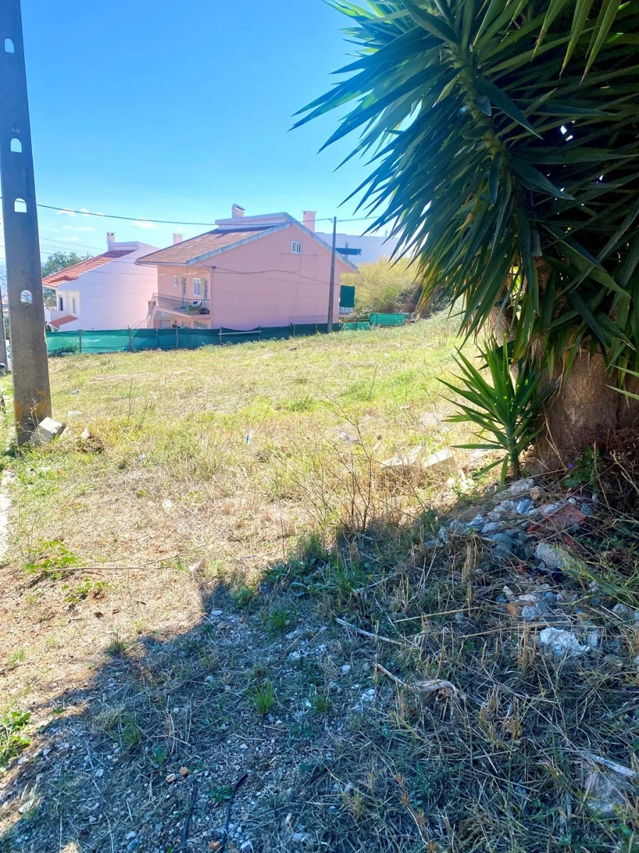 Terreno para Venda em Odivelas Foto 7