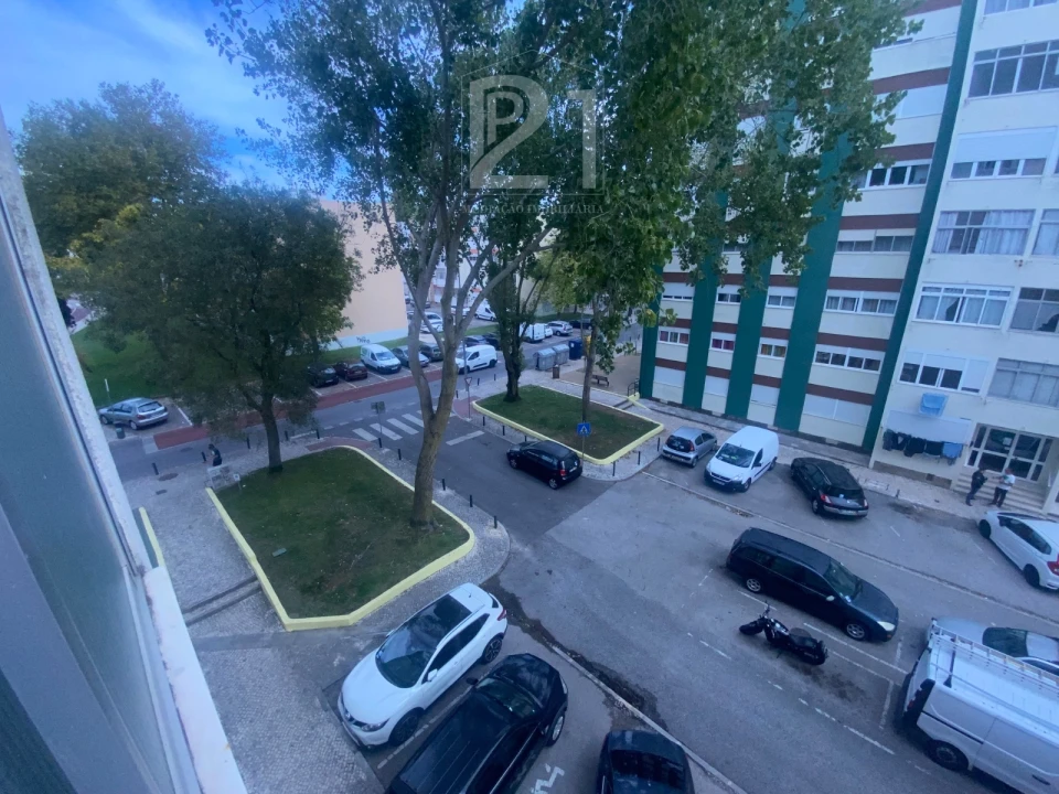 Apartamento T3 para Venda em Cacém e São Marcos Foto 26