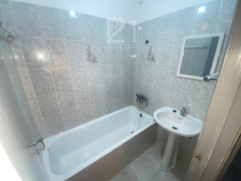 Apartamento T3 para Venda em Cacém e São Marcos Foto 19