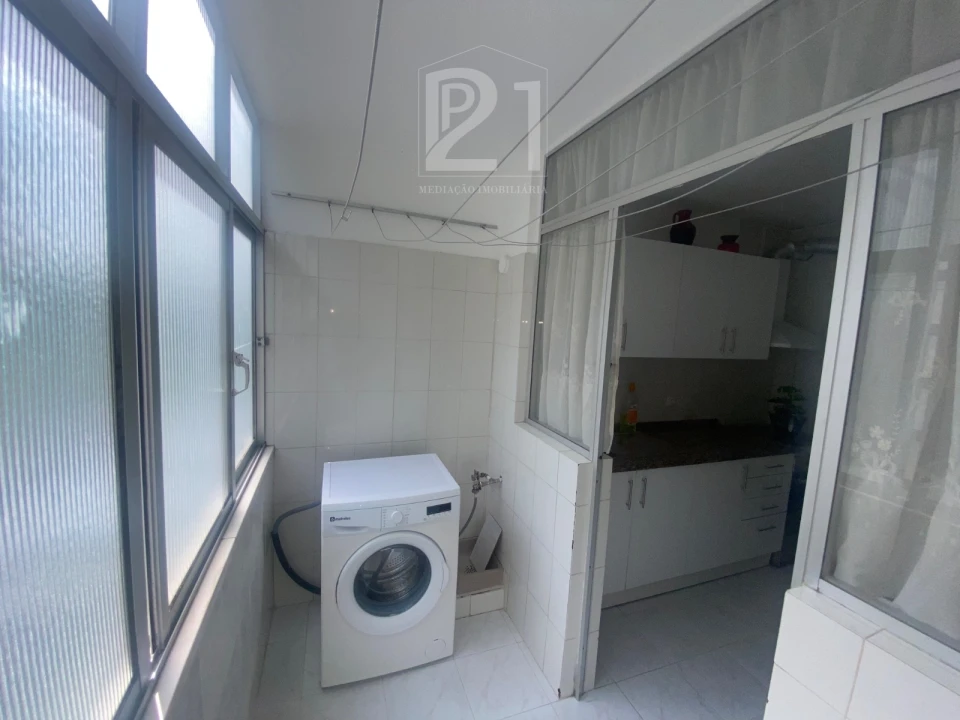 Apartamento T3 para Venda em Cacém e São Marcos Foto 37