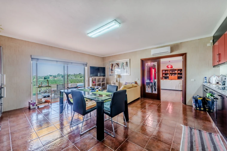 Moradia T5 para Venda em Guia Foto 41