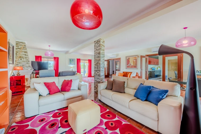 Moradia T5 para Venda em Guia Foto 7