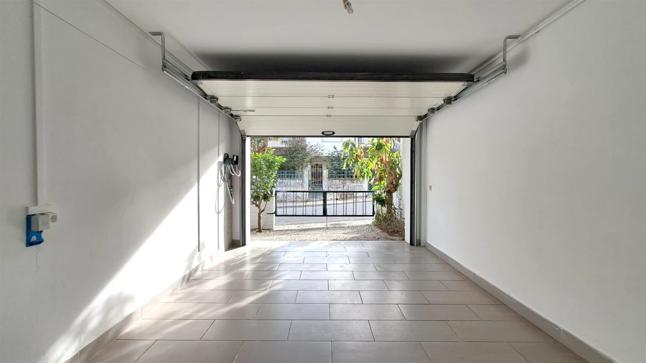 Moradia T4 para Arrendamento em Repeses e São Salvador Foto 4