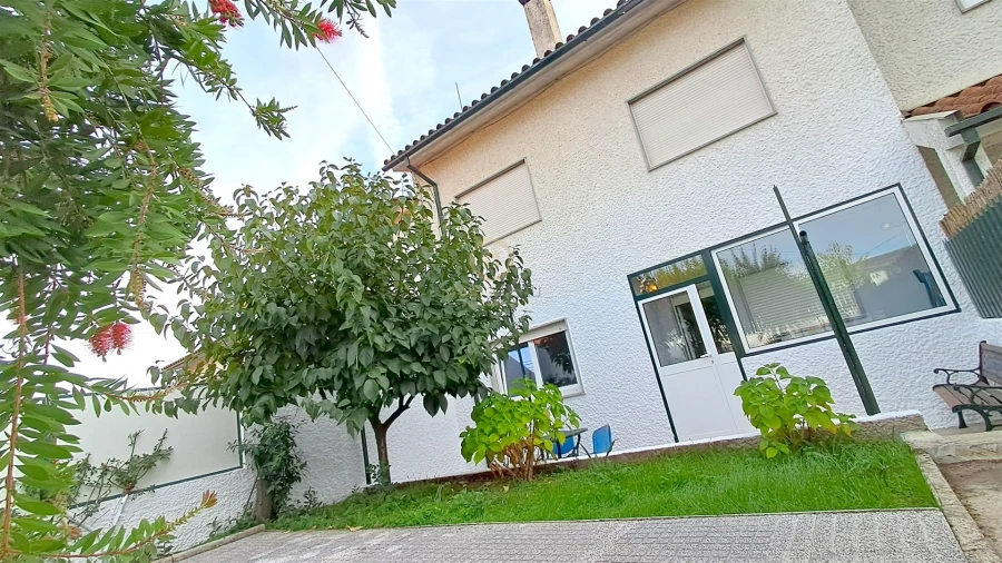 Moradia T4 para Arrendamento em Repeses e São Salvador Foto 21