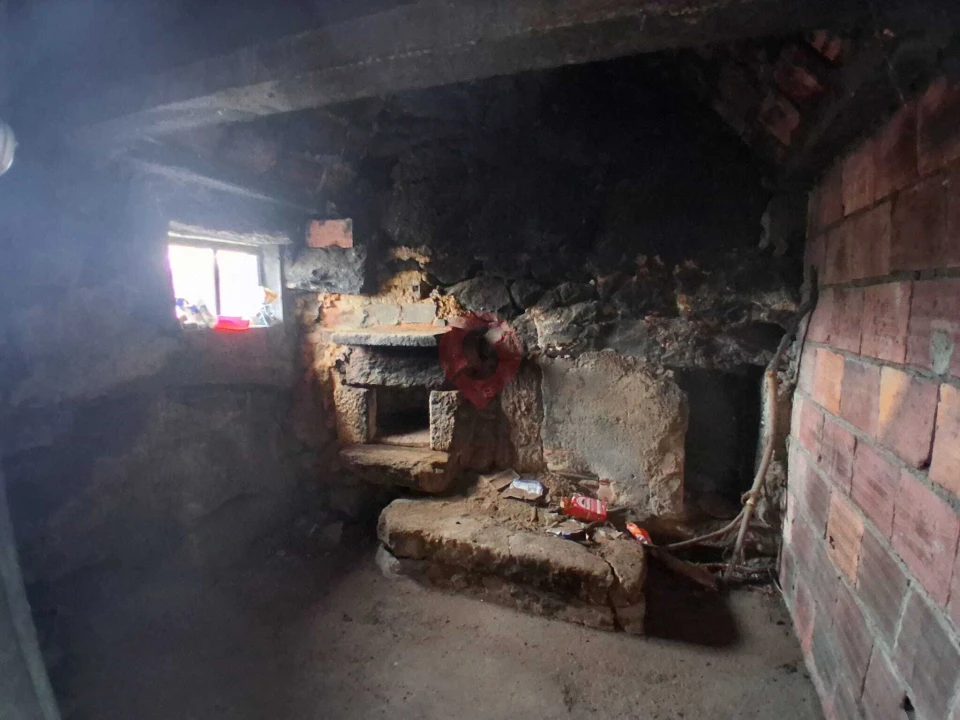 Moradia T0 para Venda em Longos Vales Foto 9