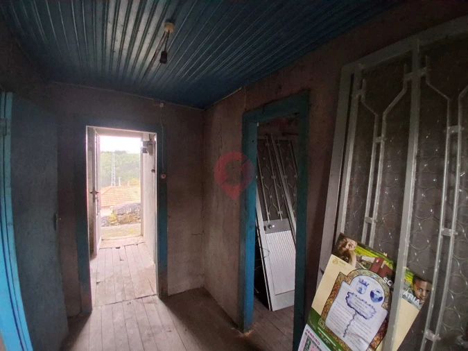 Moradia T0 para Venda em Longos Vales Foto 8