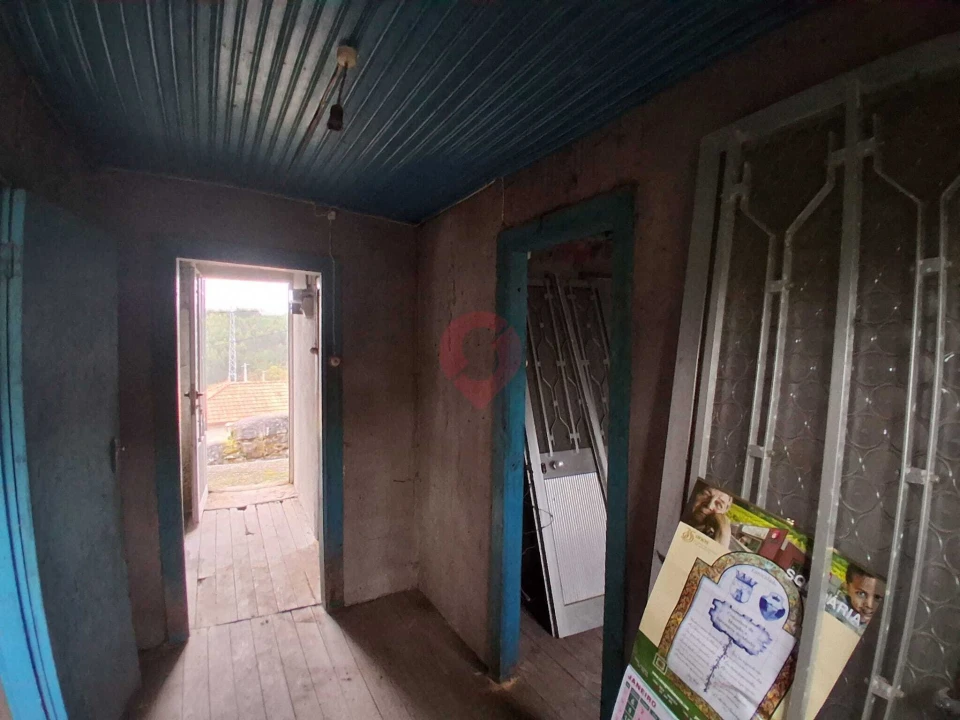 Moradia T0 para Venda em Longos Vales Foto 8