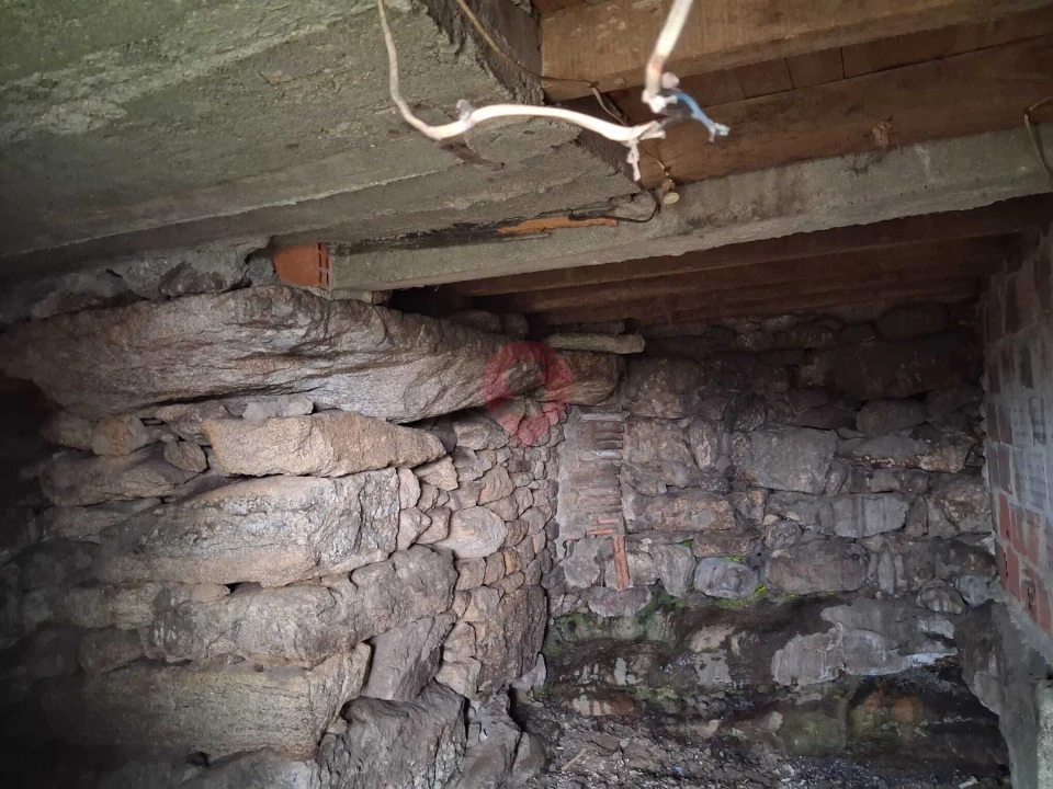 Moradia T0 para Venda em Longos Vales Foto 10