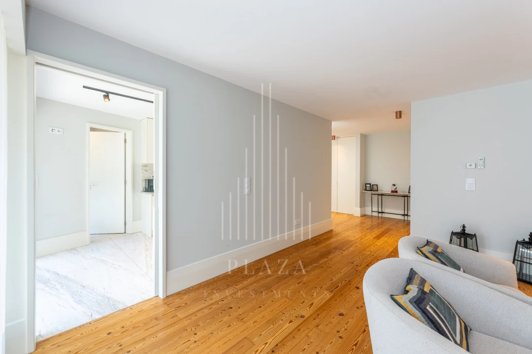 Apartamento T4 para Venda em Lordelo do Ouro e Massarelos Foto 9