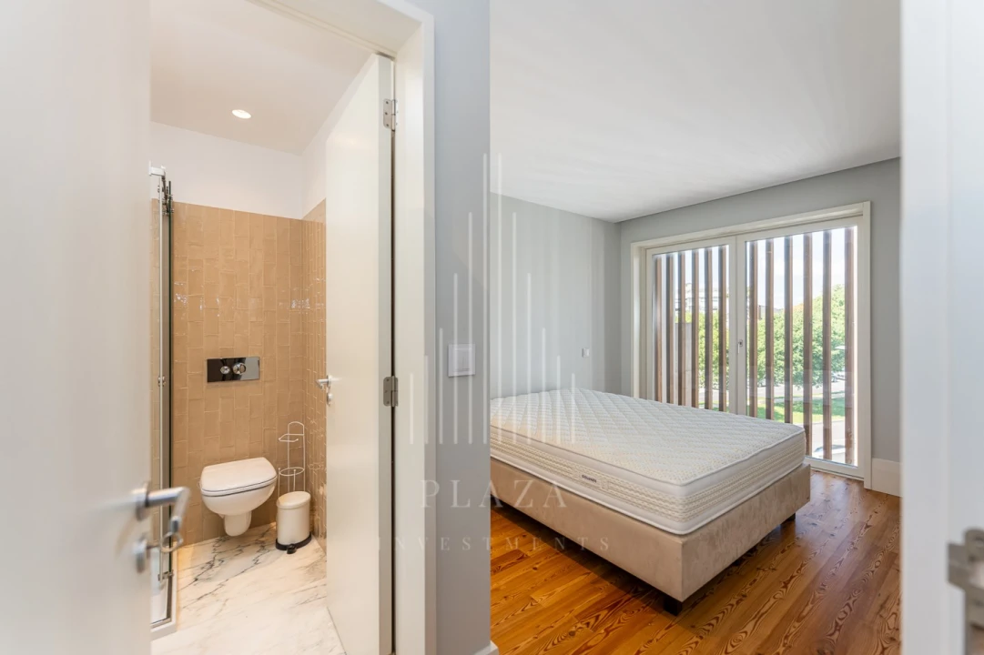 Apartamento T4 para Venda em Lordelo do Ouro e Massarelos Foto 25