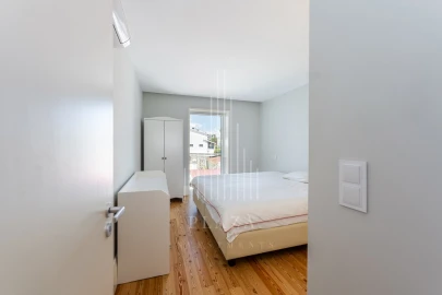 Apartamento T4 para Venda em Lordelo do Ouro e Massarelos