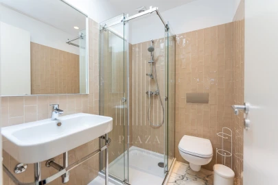 Apartamento T4 para Venda em Lordelo do Ouro e Massarelos
