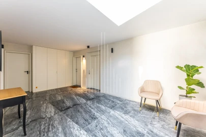 Apartamento T4 para Venda em Lordelo do Ouro e Massarelos