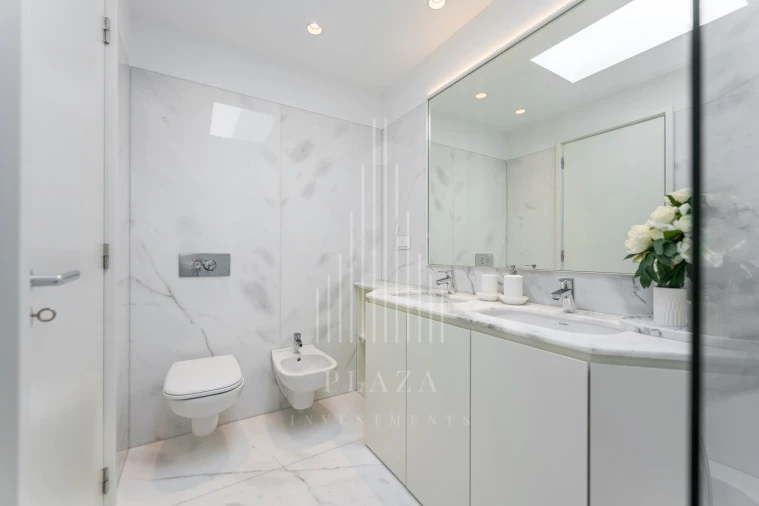 Apartamento T4 para Venda em Lordelo do Ouro e Massarelos Foto 24
