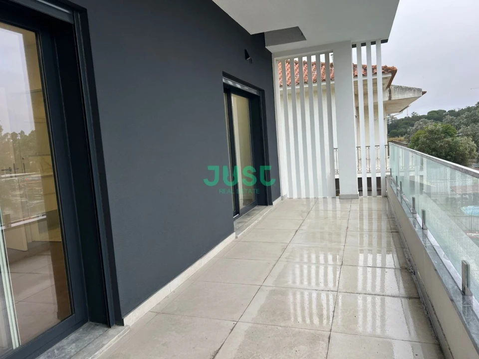 Moradia T4 para Venda em Laranjeiro e Feijó Foto 26