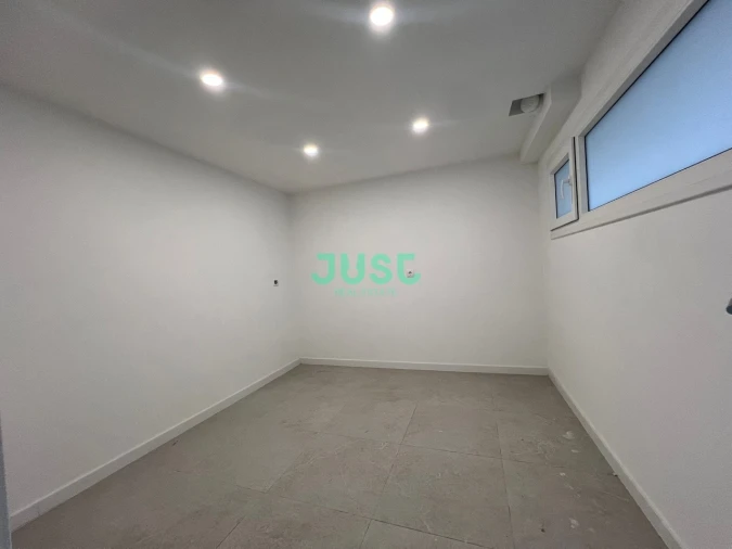 Moradia T4 para Venda em Laranjeiro e Feijó Foto 20