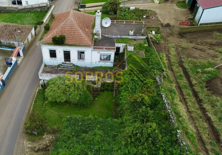 Moradia T3 para Venda em Altares Foto 7