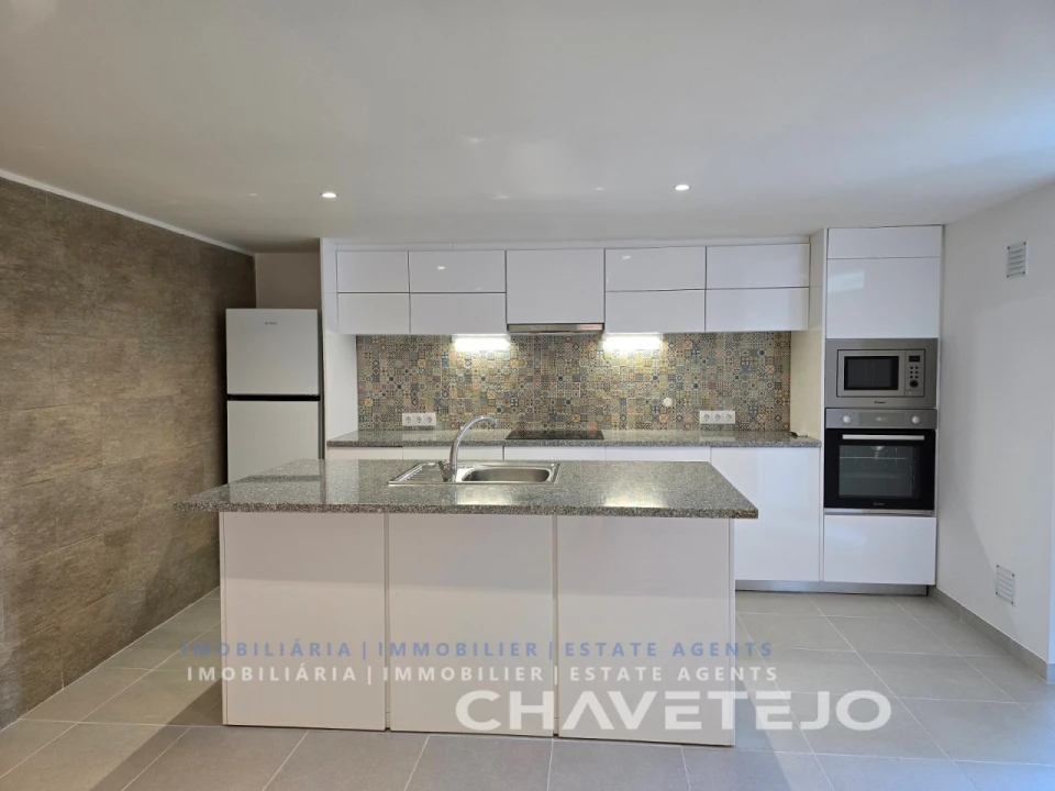 Moradia T2 para Venda em Olalhas Foto 11