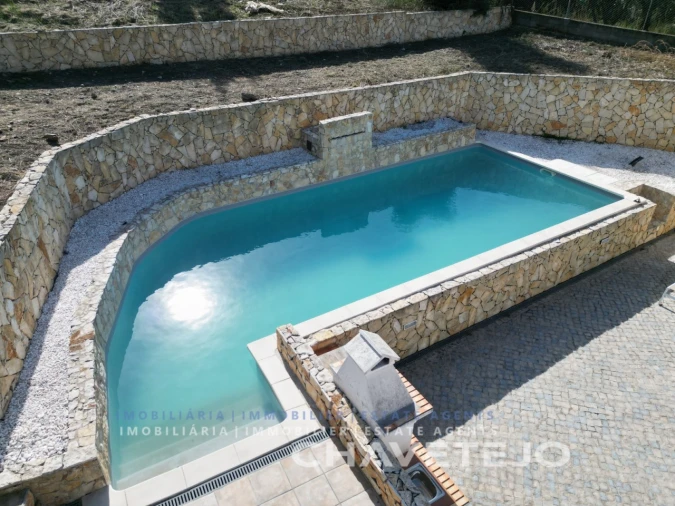 Moradia T2 para Venda em Olalhas Foto 5