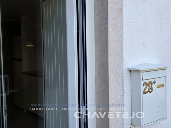 Moradia T2 para Venda em Olalhas Foto 7