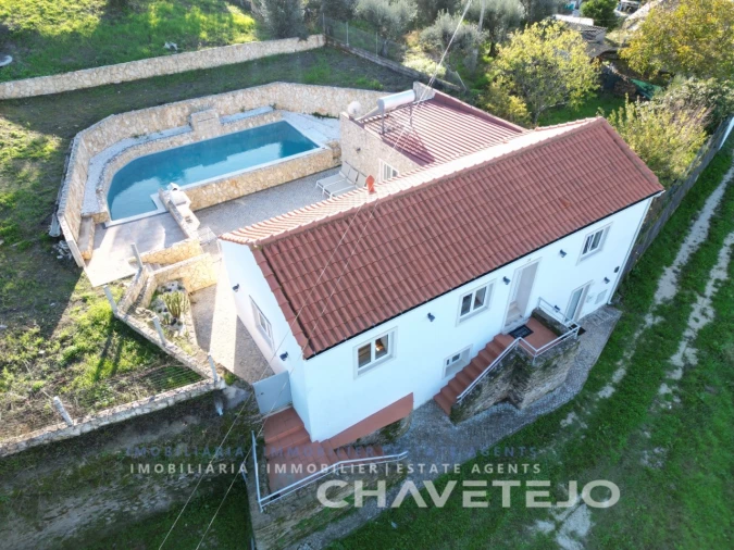 Moradia T2 para Venda em Olalhas Foto 51