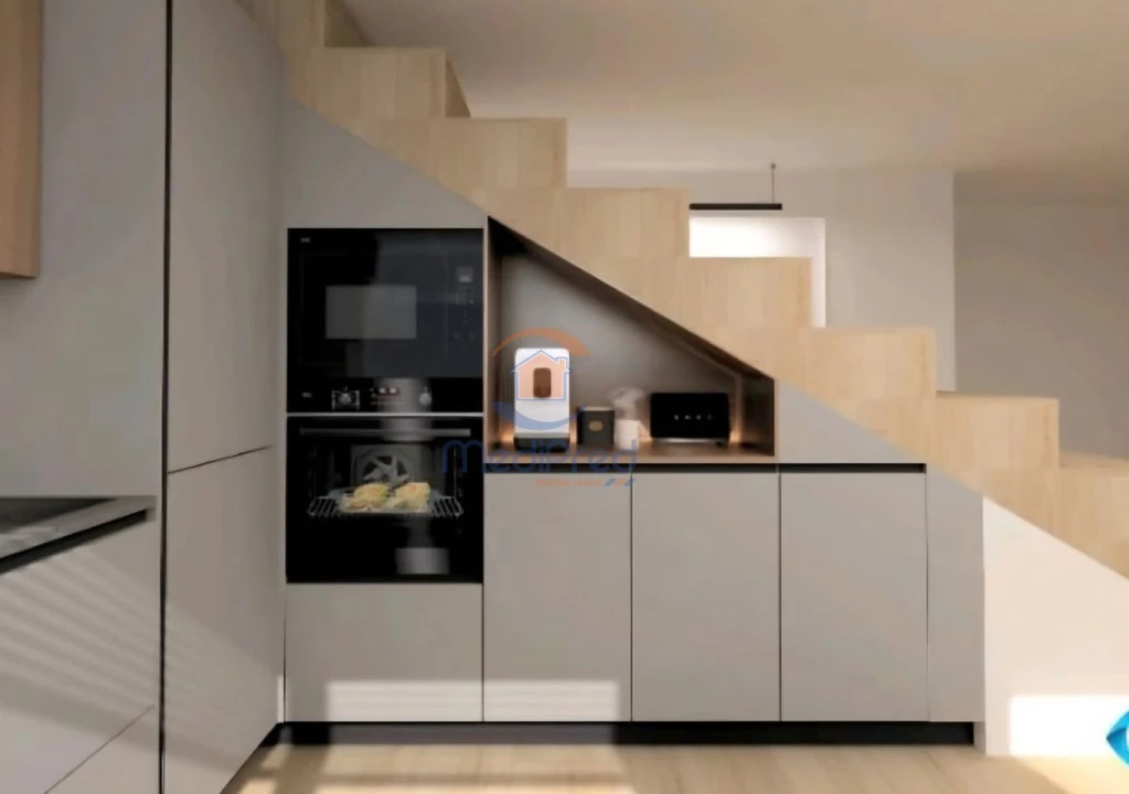 Moradia T4 para Venda em Ramada e Caneças Foto 2