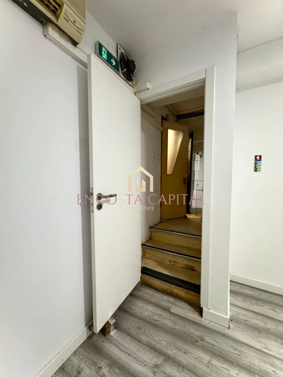 Negócio para Venda em Queluz e Belas Foto 9