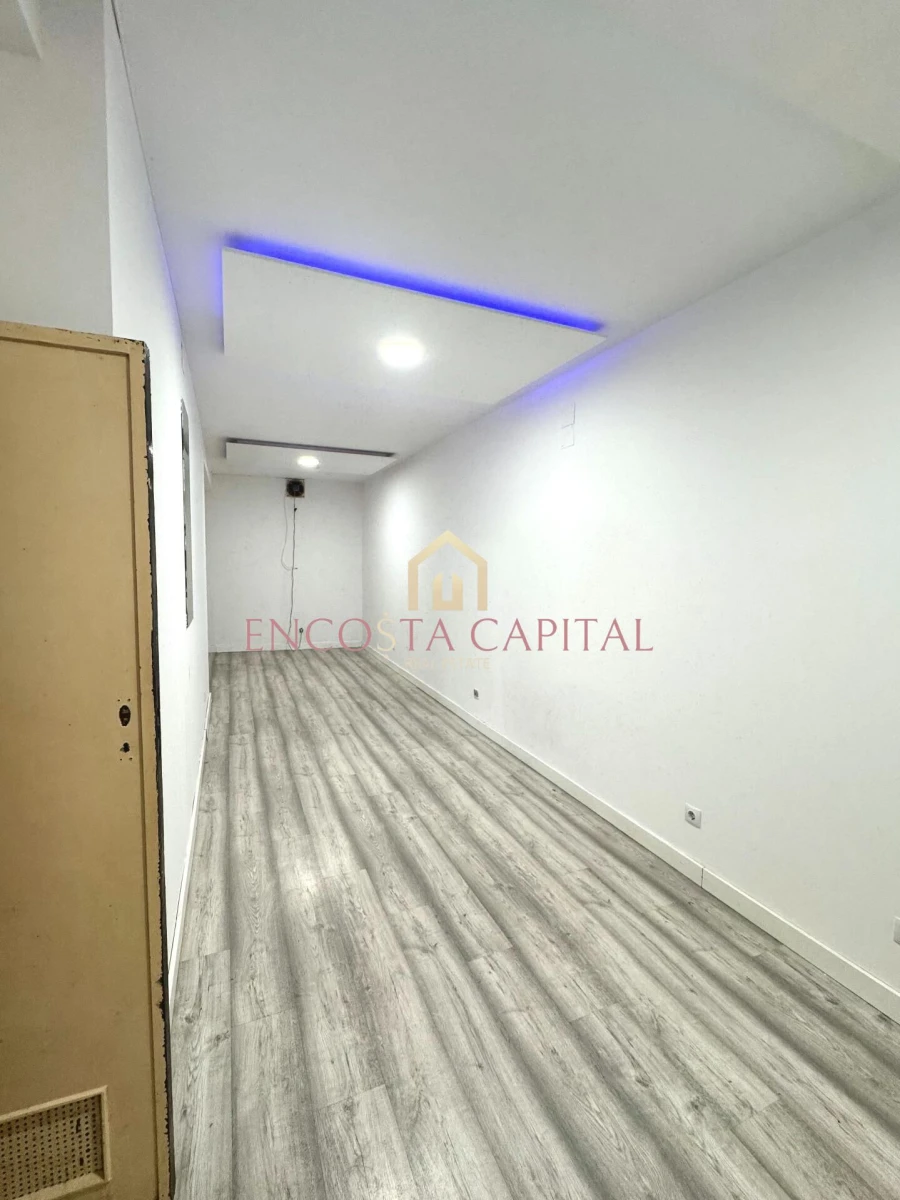 Negócio para Venda em Queluz e Belas