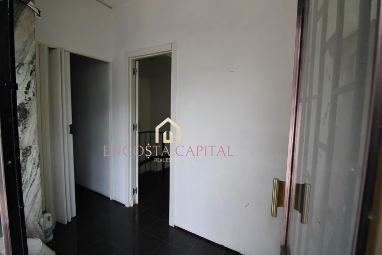 Negócio para Venda em Queluz e Belas Foto 13