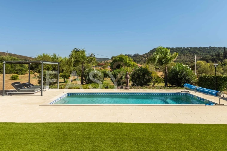 Moradia T4 para Venda em São Bartolomeu de Messines Foto 19