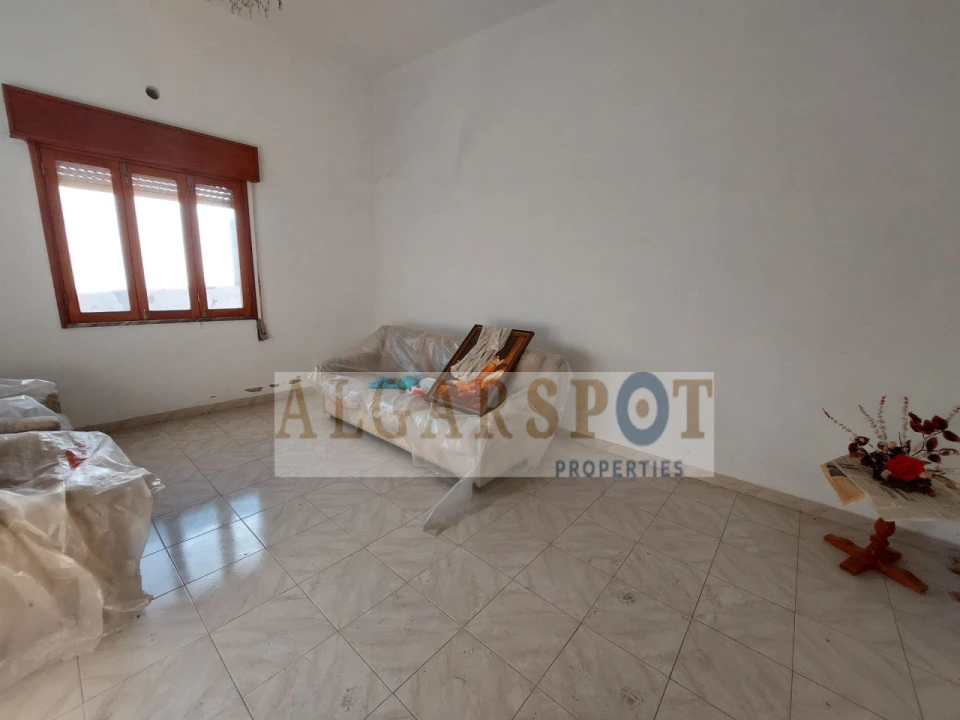 Moradia T3 para Venda em Loule (São Sebastião) Foto 10