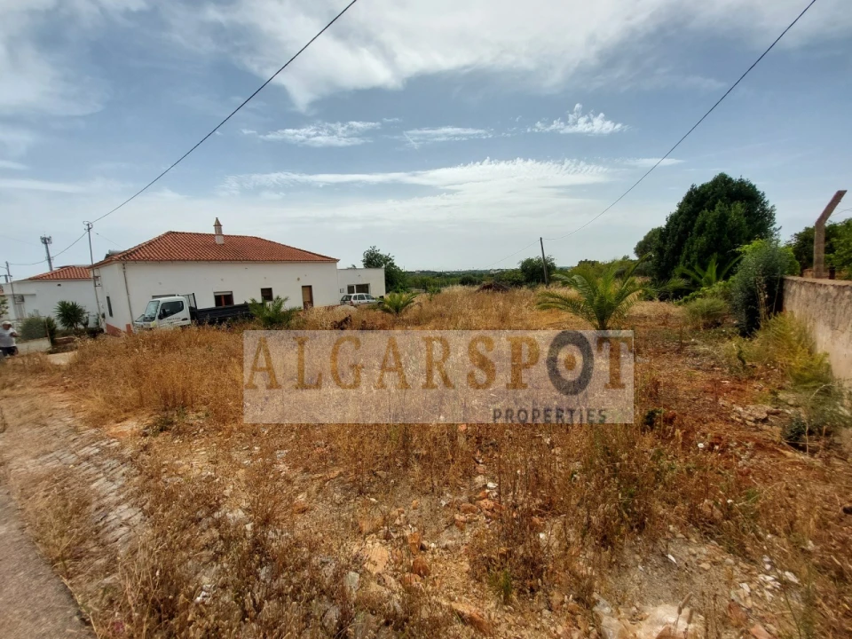Moradia T3 para Venda em Loule (São Sebastião) Foto 17