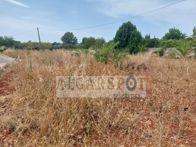 Moradia T3 para Venda em Loule (São Sebastião) Foto 9