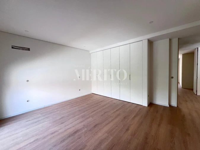 Moradia T4 para Venda em Palmeira Foto 17