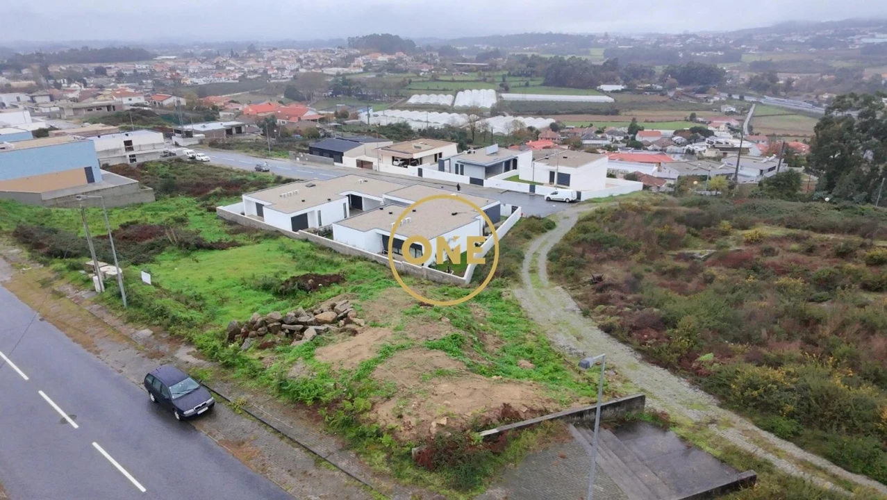 Terreno para Venda em Ruivães e Novais Foto 7