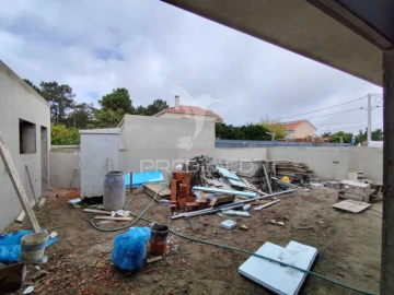 Moradia T3 para Venda em Fernao Ferro