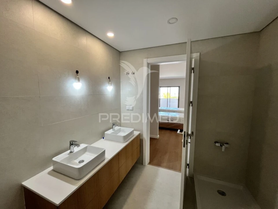 Apartamento T3 para Venda em Olhão Foto 19