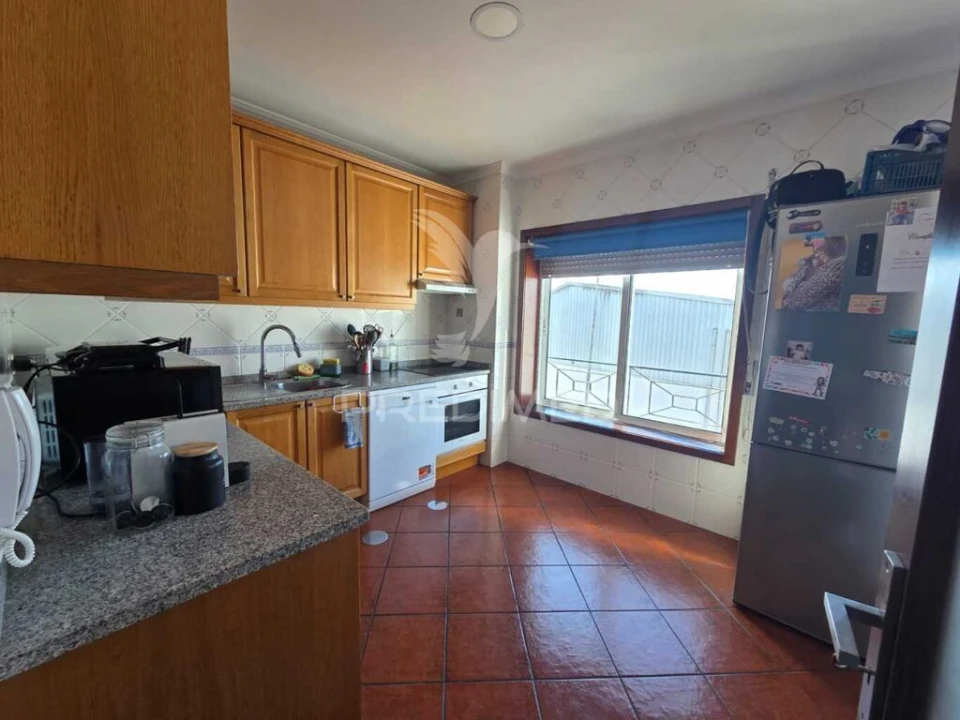 Apartamento T2 para Venda em Pedroso e Seixezelo Foto 6