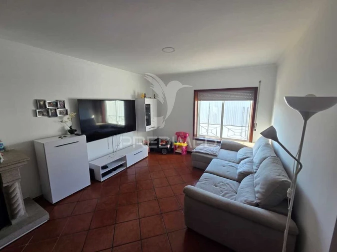 Apartamento T2 para Venda em Pedroso e Seixezelo Foto 2