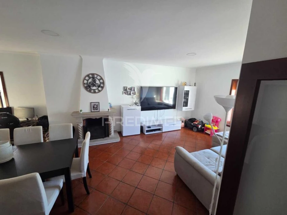 Apartamento T2 para Venda em Pedroso e Seixezelo Foto 2