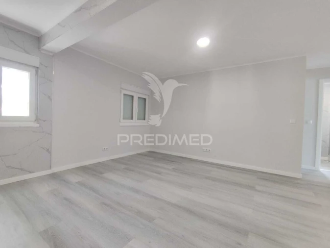 Apartamento T3 para Venda em Laranjeiro e Feijó Foto 19