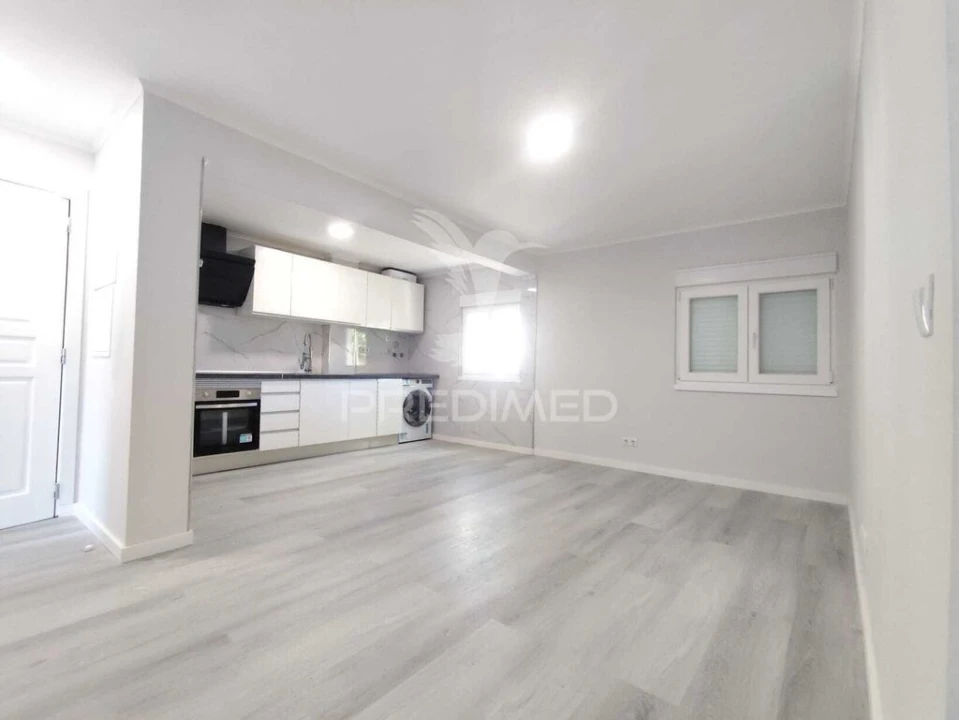 Apartamento T3 para Venda em Laranjeiro e Feijó Foto 13