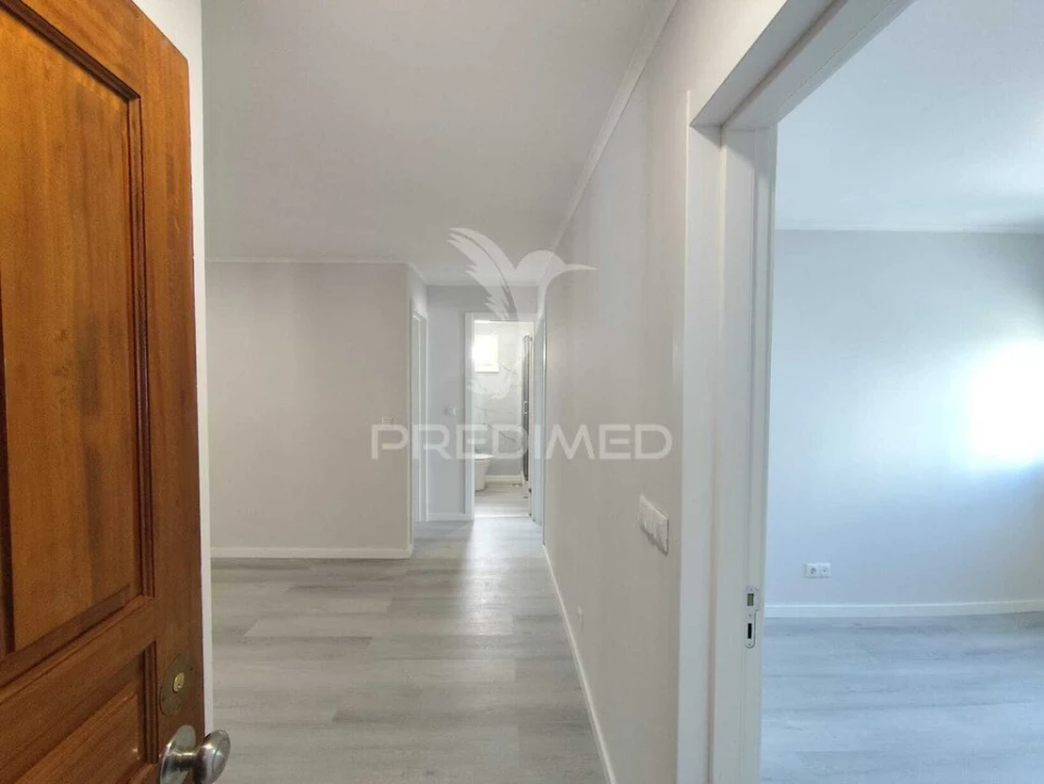 Apartamento T3 para Venda em Laranjeiro e Feijó Foto 4