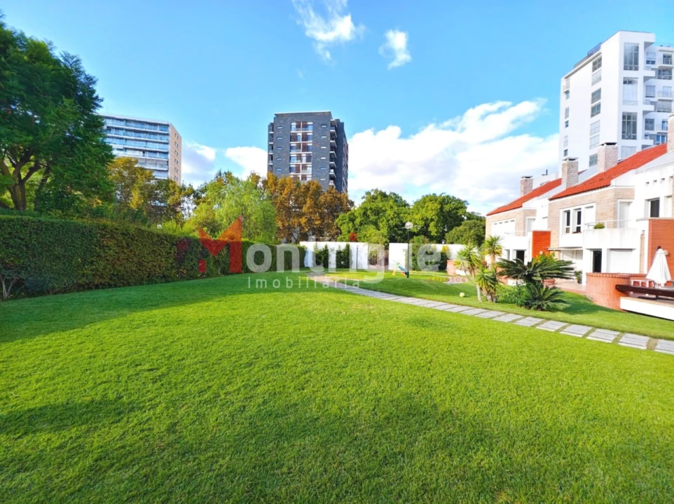 Moradia T4 para Venda em Parque das Nações Foto 2