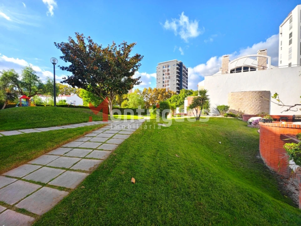 Moradia T4 para Venda em Parque das Nações Foto 3