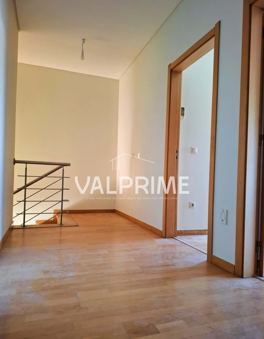 Moradia T3 para Venda em Gandra Foto 14